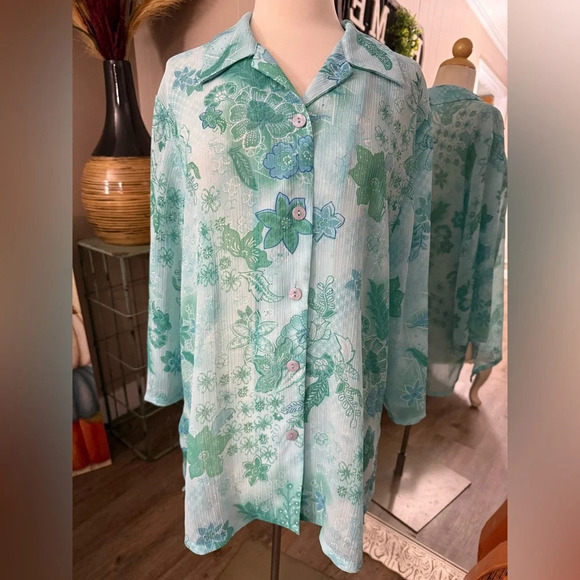 Pendleton • Button Down Floral 3/4 Sleeve Blouse - Picture 5 of 6